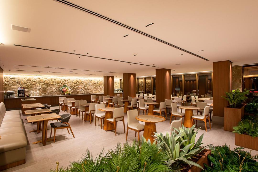Amazon Aeroporto Hotel Cuiabá Esterno foto