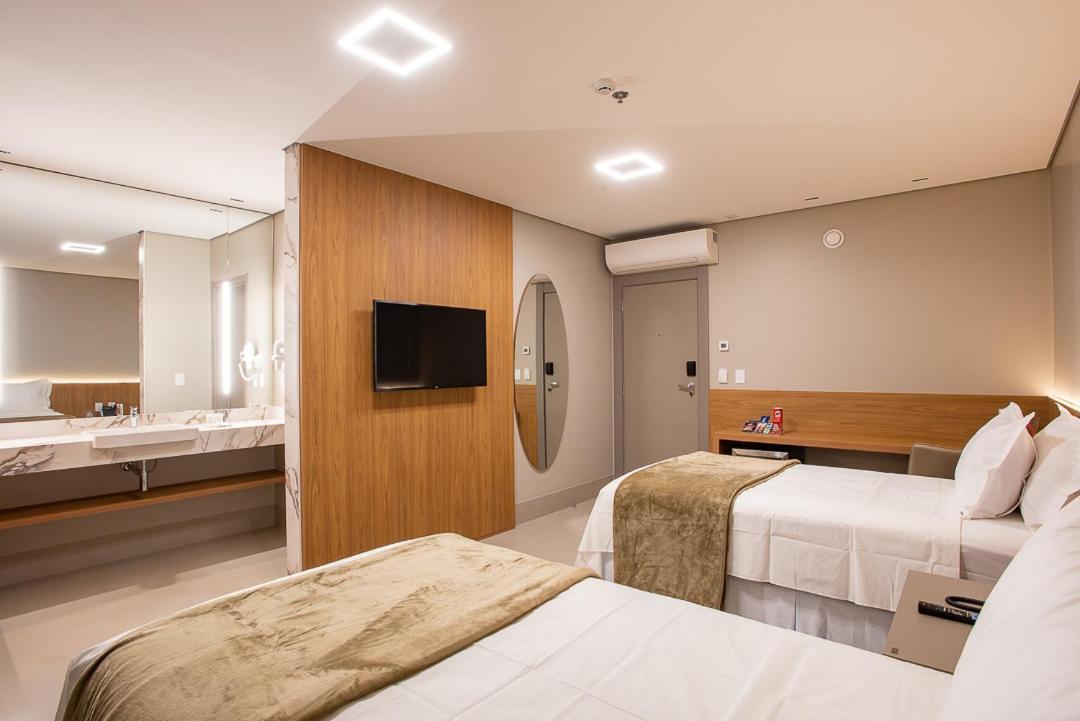 Amazon Aeroporto Hotel Cuiabá Esterno foto